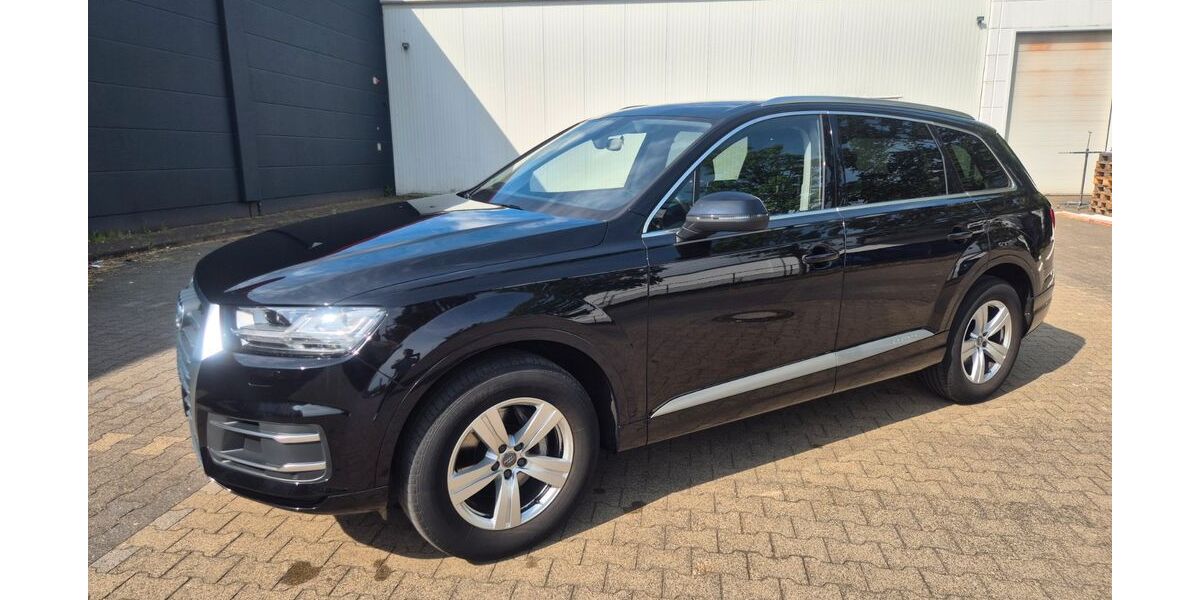 Audi Q7 177.000 km 27.200 &euro; Köln 51069