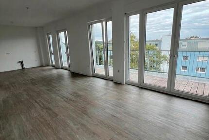 Großzügige 2-Zimmer Penthouse Wohnung in der Südstadt zimmer