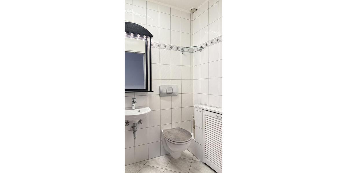 Maisonettenwohnung Bergisch Gladbach Gronau - 3 Zimmer, 125 m&sup2;, 1.300&euro; | Angebot:25293131