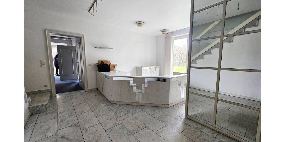 Gewerbeobjekt Solingen Ohligs-Aufderhöhe - 3 Zimmer, 112 m&sup2;, 1.008&euro; | Angebot:26807297