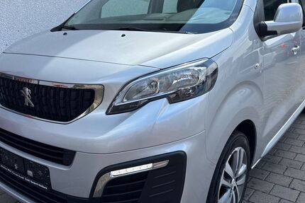 Peugeot Expert 215.109 km 12.990 &euro; Bergisch Gladbach 51467