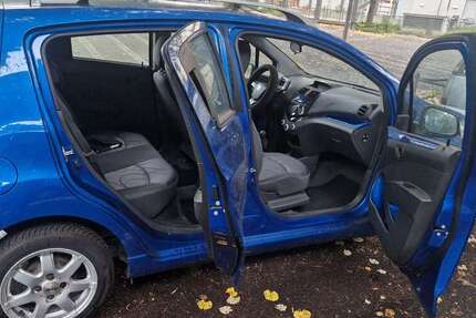 Chevrolet Spark 98.000 km 2.200 € Köln 51103