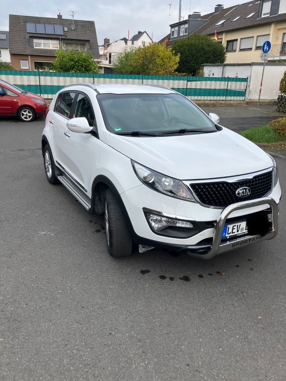 Kia Sportage 131.200 km 9.799 € Leverkusen 51371