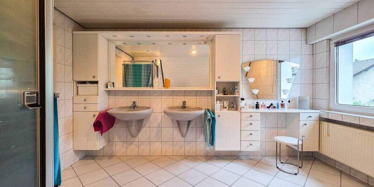 Mehrfamilienhaus, Wohnhaus Troisdorf Bergheim - 8 Zimmer, 449.000&euro; | Angebot:25247970