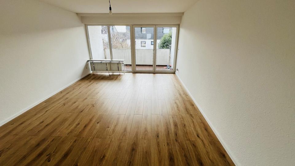 Etagenwohnung Köln Heimersdorf - 3 Zimmer, 81 m&sup2;, 1.150&euro; | Angebot:24742311