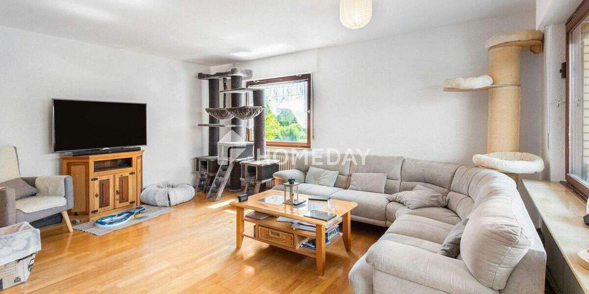 Modernisiertes Einfamilienhaus mit separater Einliegerwohnung und großem Grundstück 7 zimmer