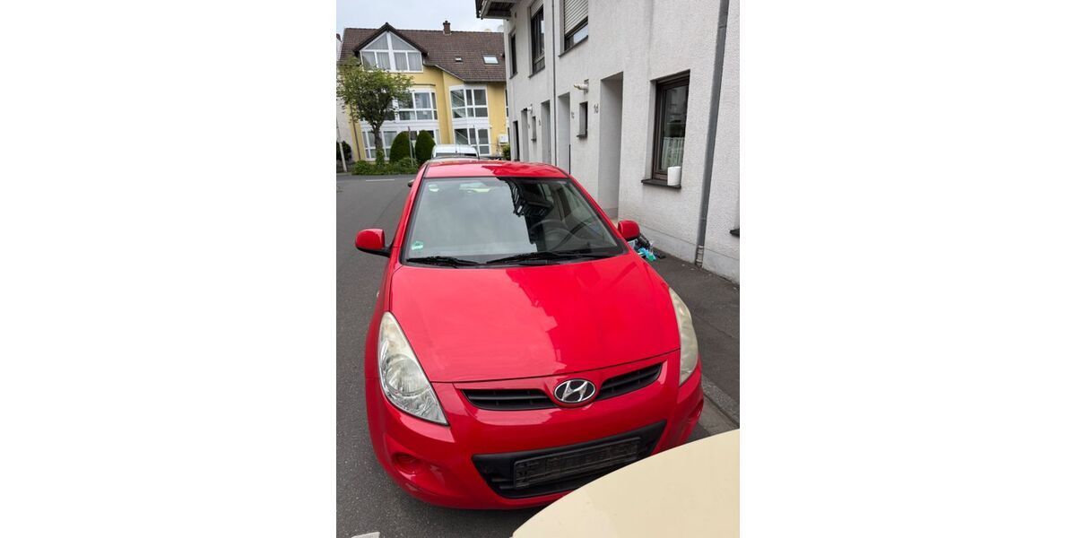 Hyundai i20 170.000 km 2.200 &euro; Bad Godesberg 53179