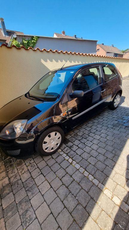 Ford Fiesta 164.000 km 2.890 € Bergheim 50127