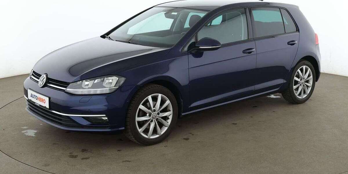 VW Golf 101.797 km 12.240 &euro; Köln 50739
