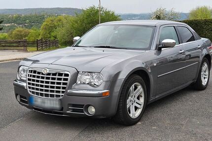 Chrysler 300C 330.000 km 4.399 &euro; Bonn 53177