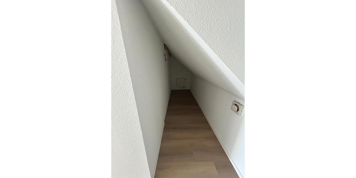 Dachgeschoßwohnung Solingen Ohligs - 3 Zimmer, 90 m&sup2;, 855&euro; | Angebot:26292984