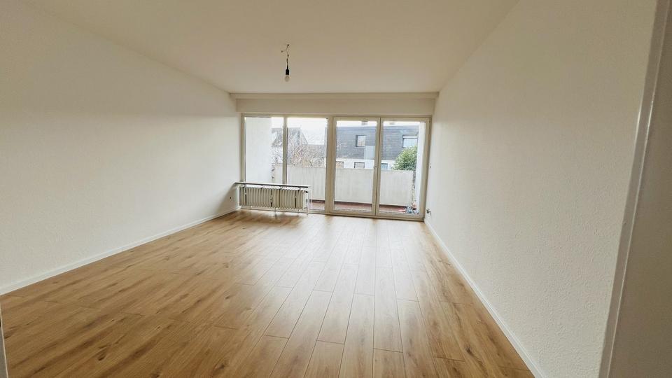 Etagenwohnung Köln Heimersdorf - 3 Zimmer, 81 m&sup2;, 1.150&euro; | Angebot:24742311