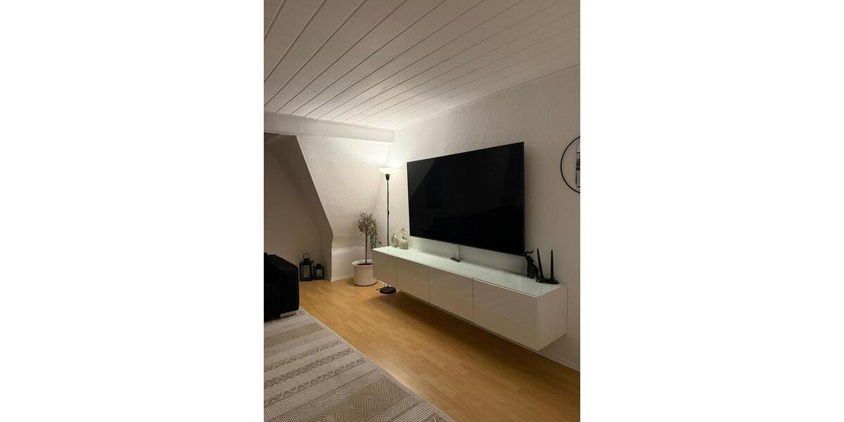 Dachgeschoßwohnung Solingen Ohligs - 3 Zimmer, 93 m&sup2;, 1.160&euro; | Angebot:26033785