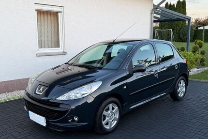Peugeot 206 109.000 km 3.550 &euro; Siegburg 53721