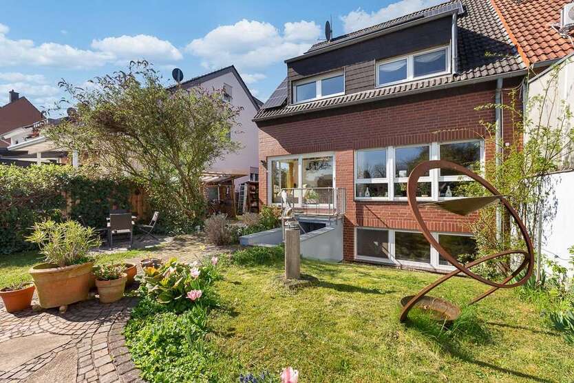 Haus zum Kaufen in Köln 889.000 € 164.5 m²