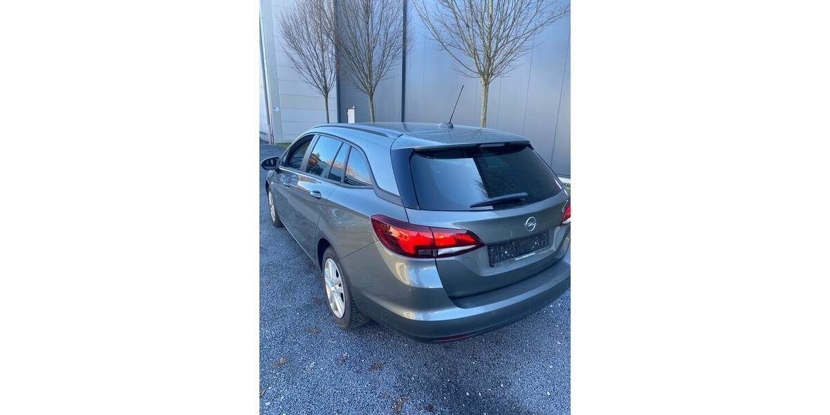 Opel Astra K Sports1.5CDTI.NAVI.VOLL-LED.PDC.11/20 108.000 km 7.990 &euro; Hilden 40721