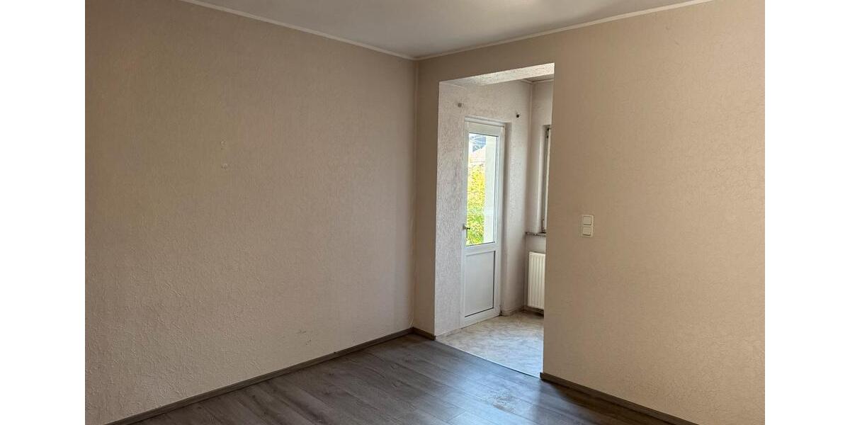Doppelhaushälfte Siegburg - 7 Zimmer, 180 m&sup2;, 1.600&euro; | Angebot:25237395