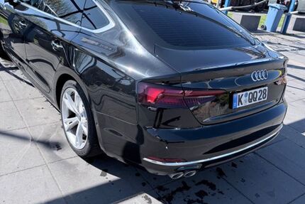 Audi A5 150.000 km 17.500 &euro; Köln 51107