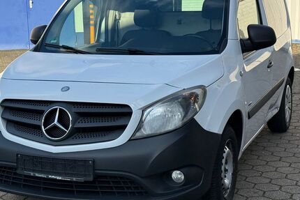 Mercedes-Benz Citan 185.000 km 6.200 &euro; Hilden 40721