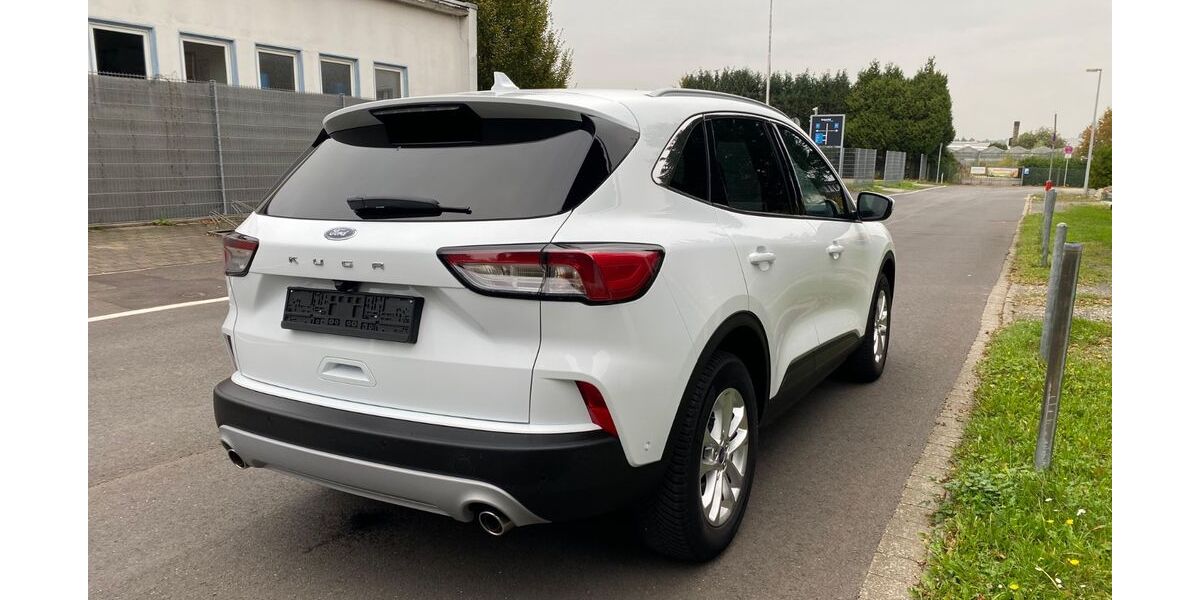 Ford Kuga 6.300 km 21.800 &euro; Leverkusen 51373