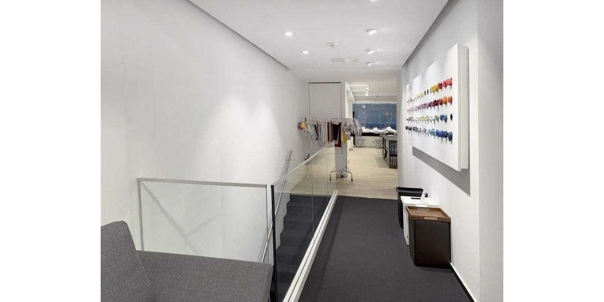 Ansprechendes Eckladenlokal in begehrter Lage zimmer