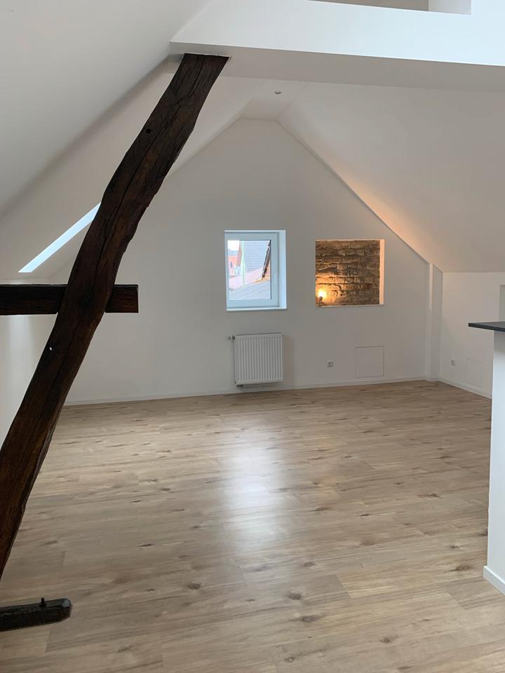 Dachgeschosswohnung in Wissersheim zimmer
