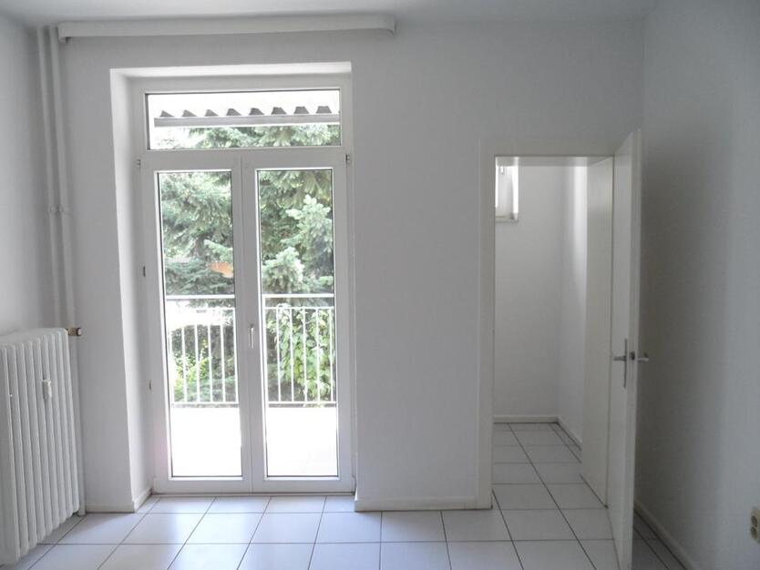 2 Zimmer Mietwohnung in D- Oberbilk im 1. OG neu zu vermieten! zimmer