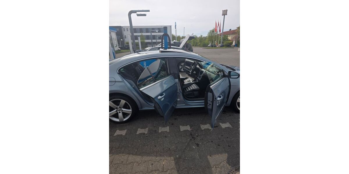 VW CC 206.000 km 5.700 &euro; Köln 51145
