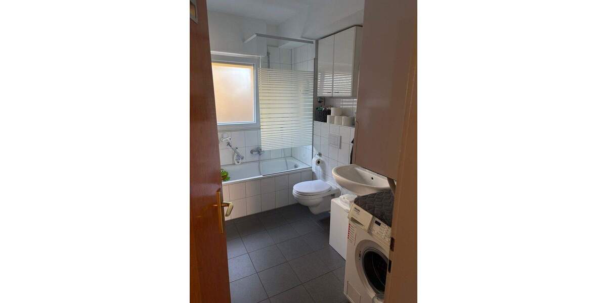 Etagenwohnung Köln Holweide - 2 Zimmer, 71 m&sup2;, 985&euro; | Angebot:25252285