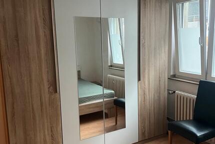 Sehr schöne 40qm Wohnung mit Balkon voll möbiliert Internet inkl 1 zimmer