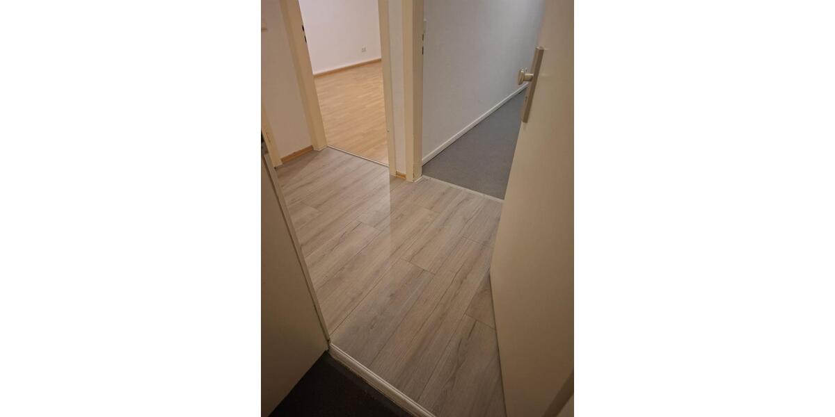 Etagenwohnung Solingen Central - 2 Zimmer, 45 m&sup2;, 400&euro; | Angebot:26272590