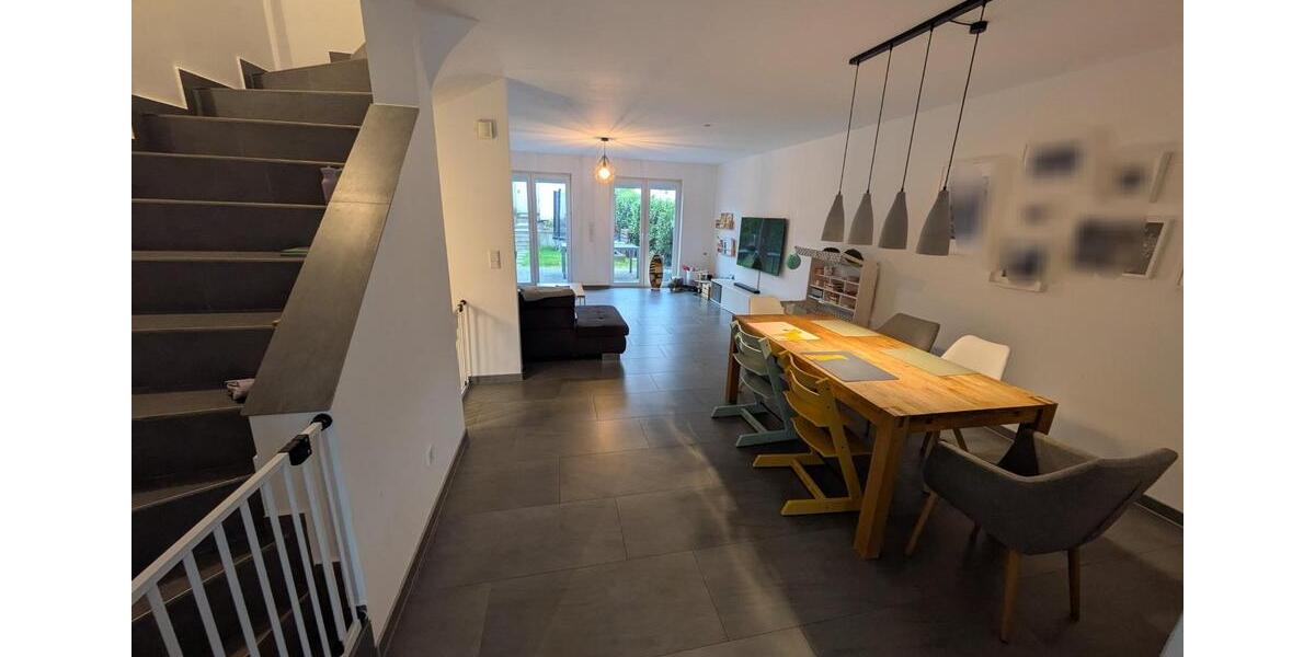 Modernes Reihenhaus in Lützenkirchen 6 zimmer