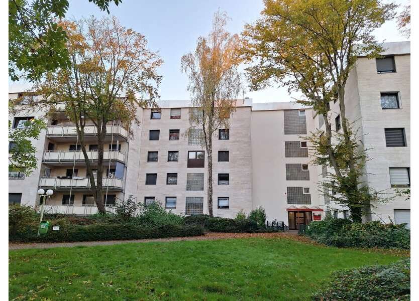 Wohnung zum Kaufen in Bergheim 109.000 € 96 m²