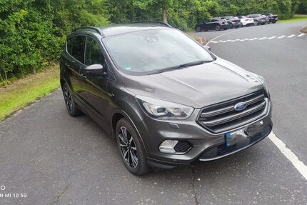 Ford Kuga 117.000 km 16.400 &euro; Troisdorf 53844