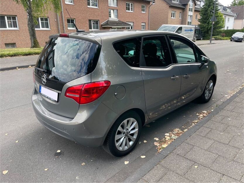 Opel Meriva 62.000 km 9.100 € Köln 51069