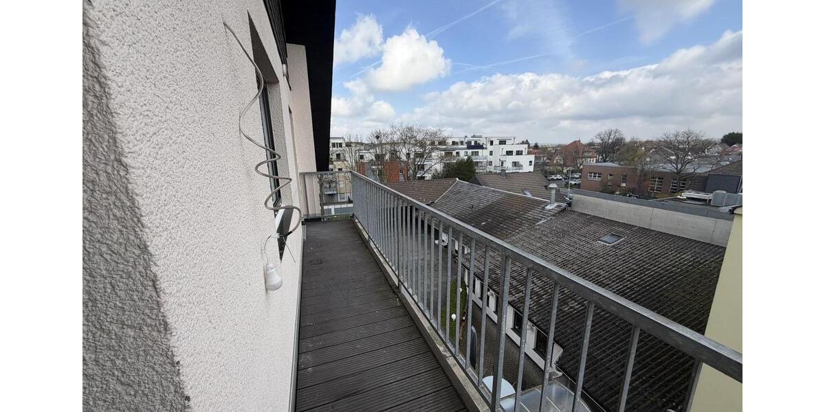 Dachgeschoßwohnung Sankt Augustin - 2 Zimmer, 102 m&sup2;, 1.300&euro; | Angebot:26072587