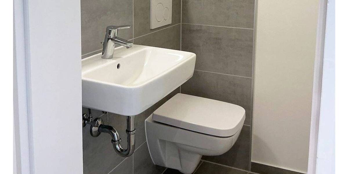 Etagenwohnung Köln Bayenthal - 3 Zimmer, 98 m&sup2;, 1.700&euro; | Angebot:26804290