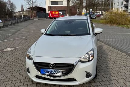 Mazda 2 96.800 km 9.999 &euro; Köln 50939