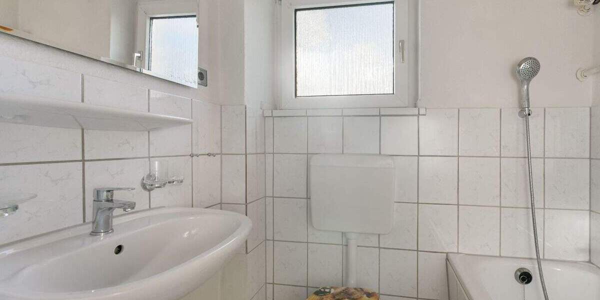 Etagenwohnung Bonn Dottendorf - 4 Zimmer, 78 m&sup2;, 298.000&euro; | Angebot:25898571