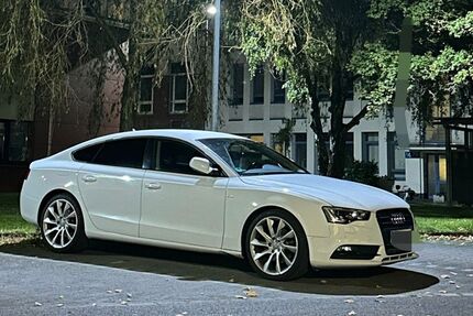 Audi A5 211.000 km 9.500 &euro; Solingen 42651