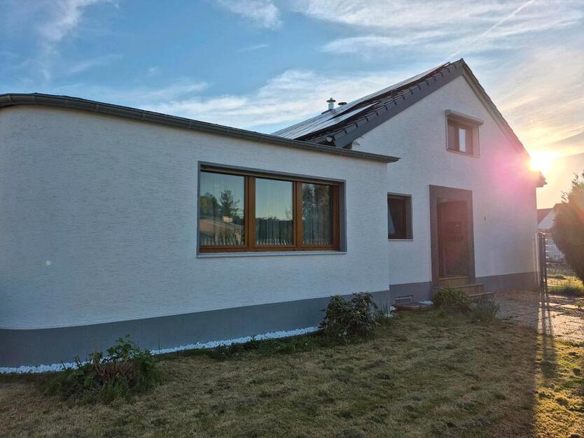 Freistehendes Traumhaus auf großem Eckgrundstück