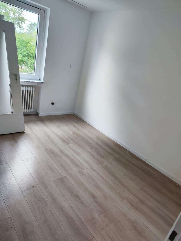 Wohnung zum Mieten in Düsseldorf 1.043 € 95 m²