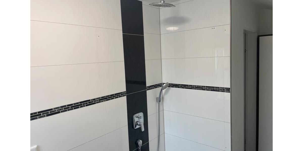 Dachgeschoßwohnung Langenfeld (Rheinland) - 2 Zimmer, 64 m&sup2;, 850&euro; | Angebot:27581335