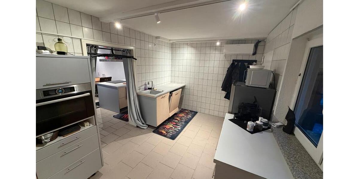 Etagenwohnung Euskirchen Dom-Esch - 3 Zimmer, 92 m&sup2;, 860&euro; | Angebot:26680687