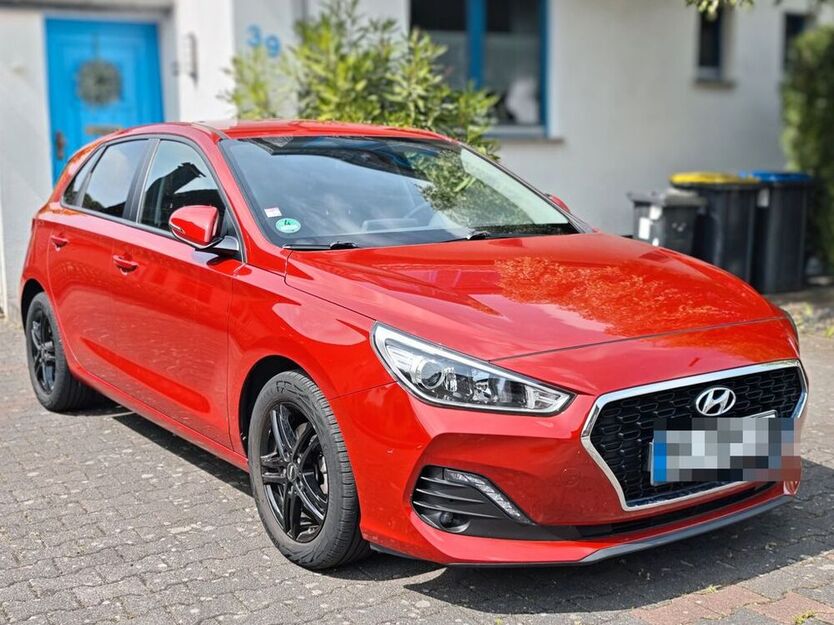 i30