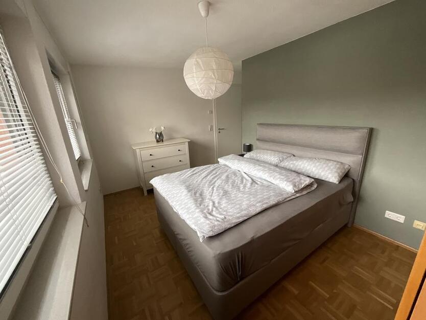 MÖBLIERT FURNISHED: MARIENBURG Penthouse Dachterrasse 1.700€ all-in zimmer