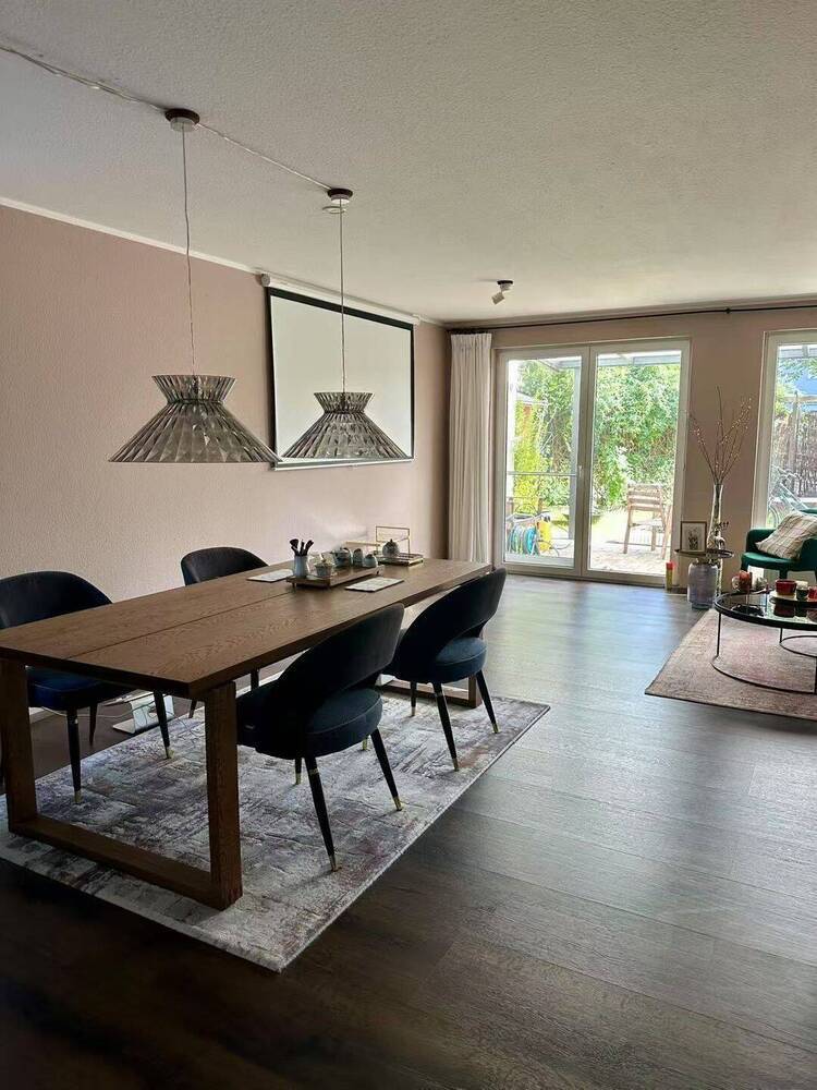 Geräumiges Familienhaus mit Terrasse in Rommerskirchen