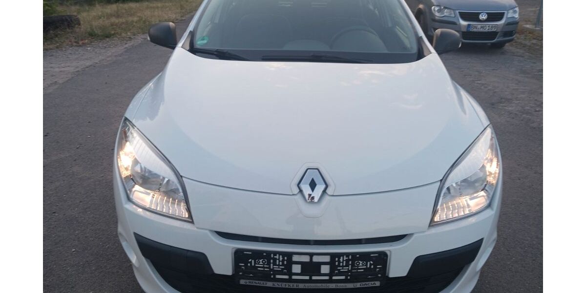 Renault Megane 28.000 km 5.600 &euro; Bonn 53177
