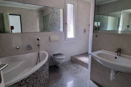 Haus Leverkusen Opladen - 3 Zimmer, 110 m&sup2;, 1.250&euro; | Angebot:23574790