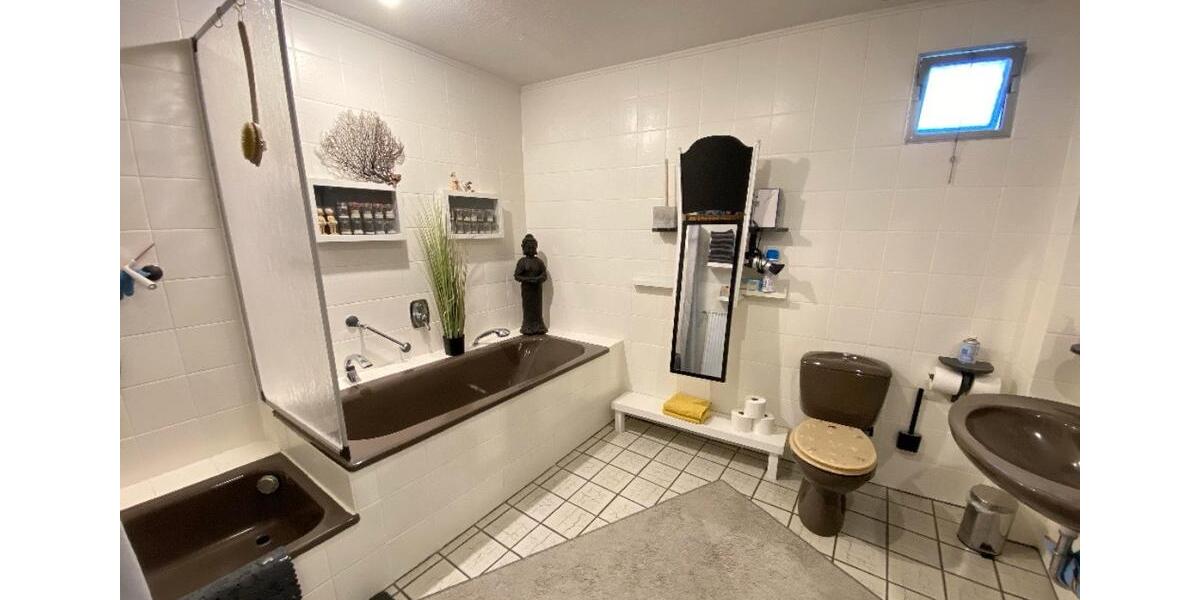 Etagenwohnung Nörvenich - 7 Zimmer, 171 m&sup2;, 2.281&euro; | Angebot:26024755